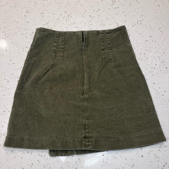 S Alter’d State Green Mini Skirt - Picture 2 of 2